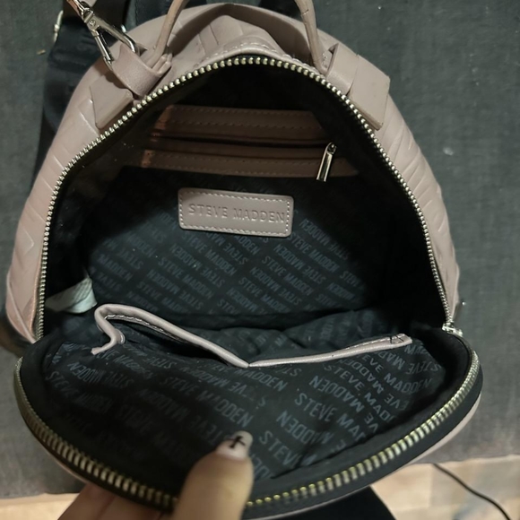 Steve madden back pack bag - Picture 3 of 3